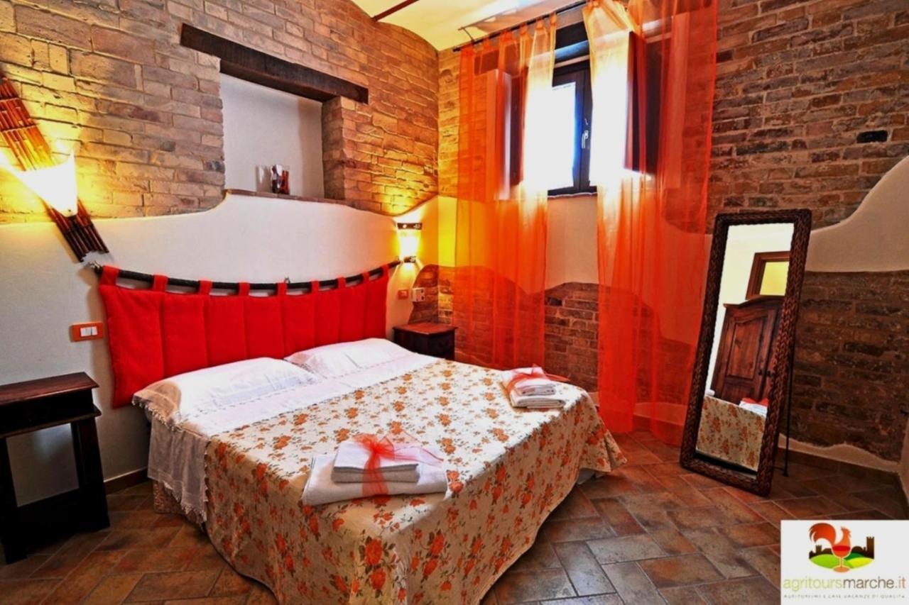Agriturismo Galanti Cossignano Экстерьер фото