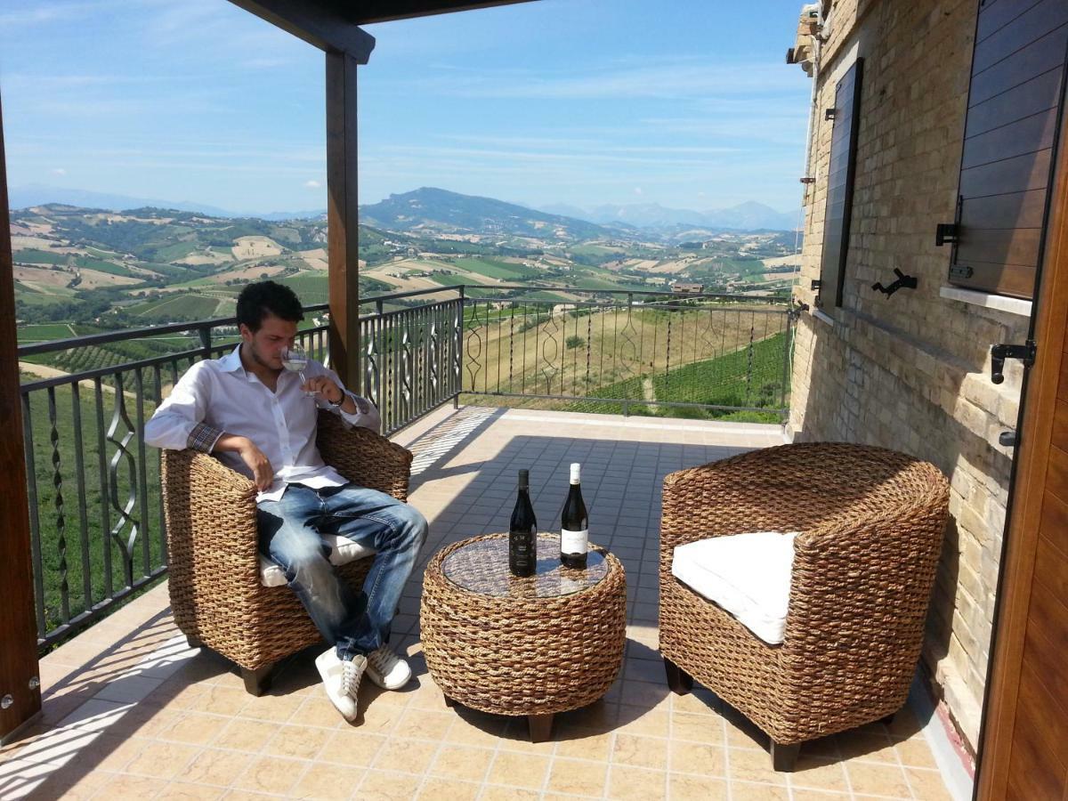 Agriturismo Galanti Cossignano Экстерьер фото